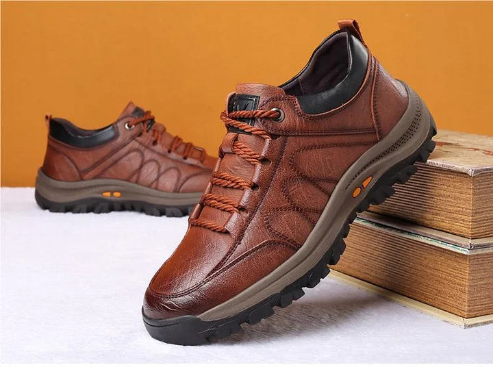 🔥HOT SALE🎁--70% OFF 🎉MEN'S CASUAL HAND STITCHING LEATHER ARC SUPPORT SHOES